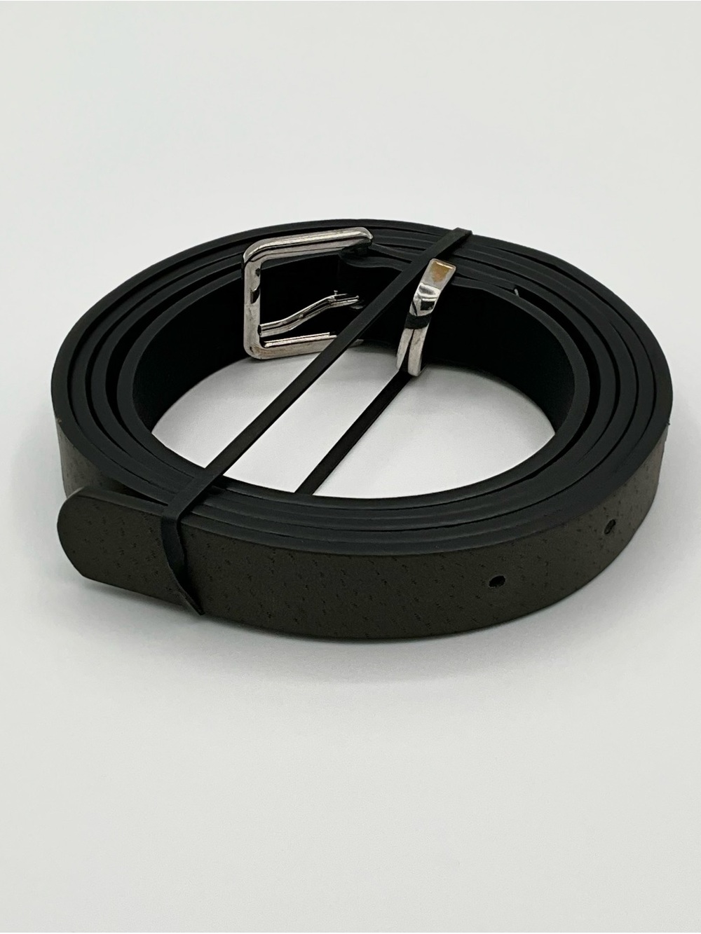 LIKE NEW Torrid Narrow Waist Belt Black Faux Leather Silver Hardware Size 0/00